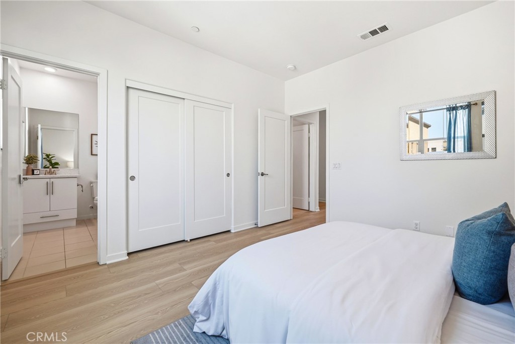 125 Mongoose Irvine, CA 92618 - Photo 27 of 30