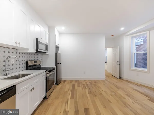 $750,000 | 413 South 51st Street, Philadelphia, PA 19143