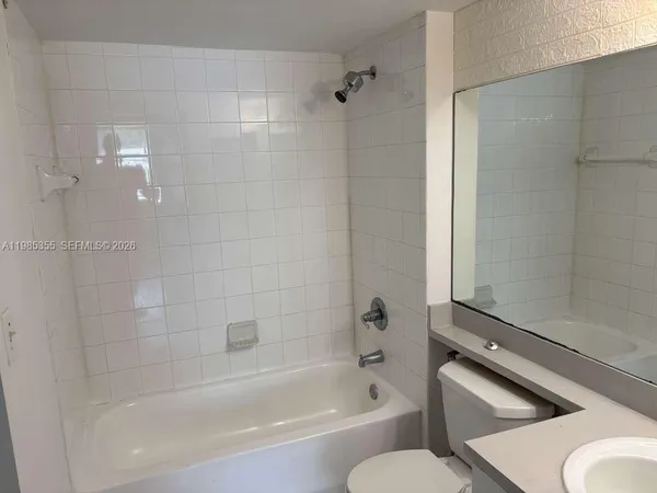 $2,000 | Palm Beach Farms, Coconut Creek, FL 33073