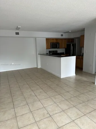 $2,000 | Palm Beach Farms, Coconut Creek, FL 33073