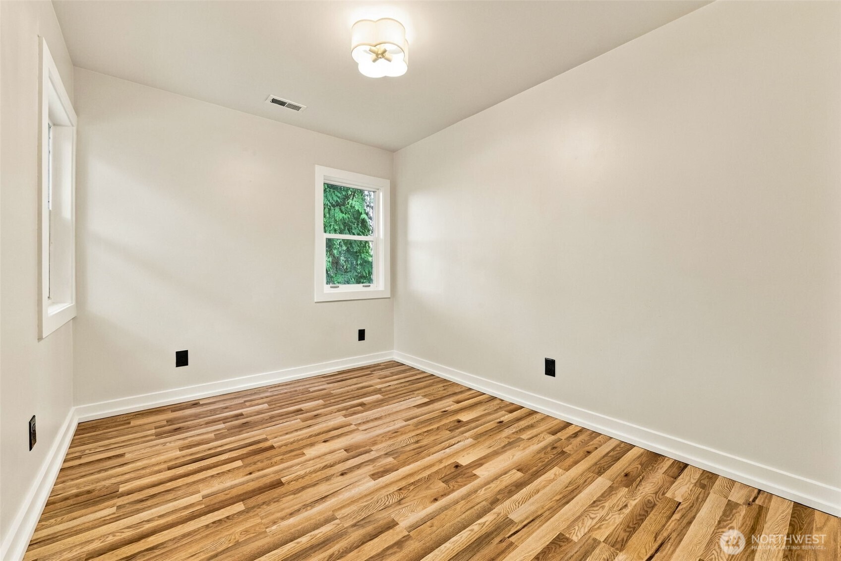 4512 Southwest Director Place Seattle, WA 98136 - Photo 21 of 38 Gallery Image 21
