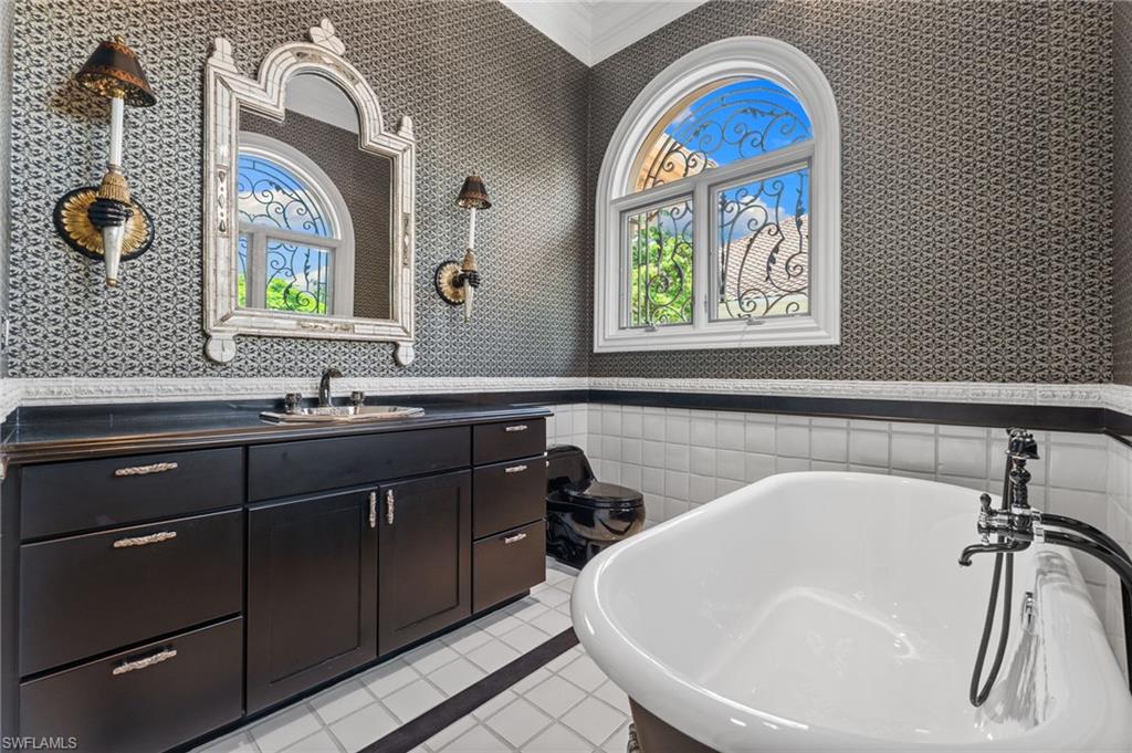 7310 Tilden Lane Naples, FL 34108 - Photo 30 of 48