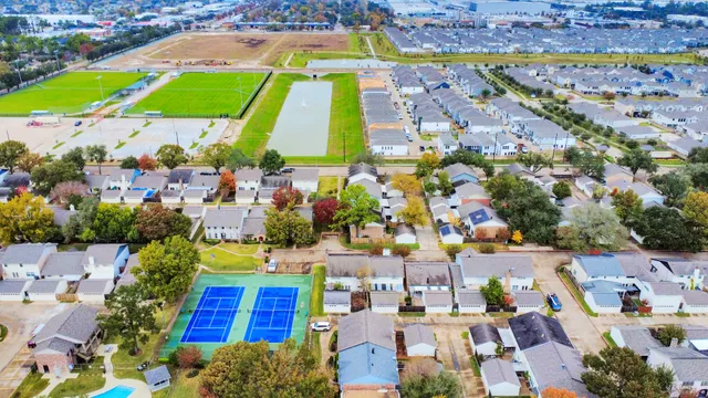 $2,500 | 3021 Teague Road, Houston, TX 77080