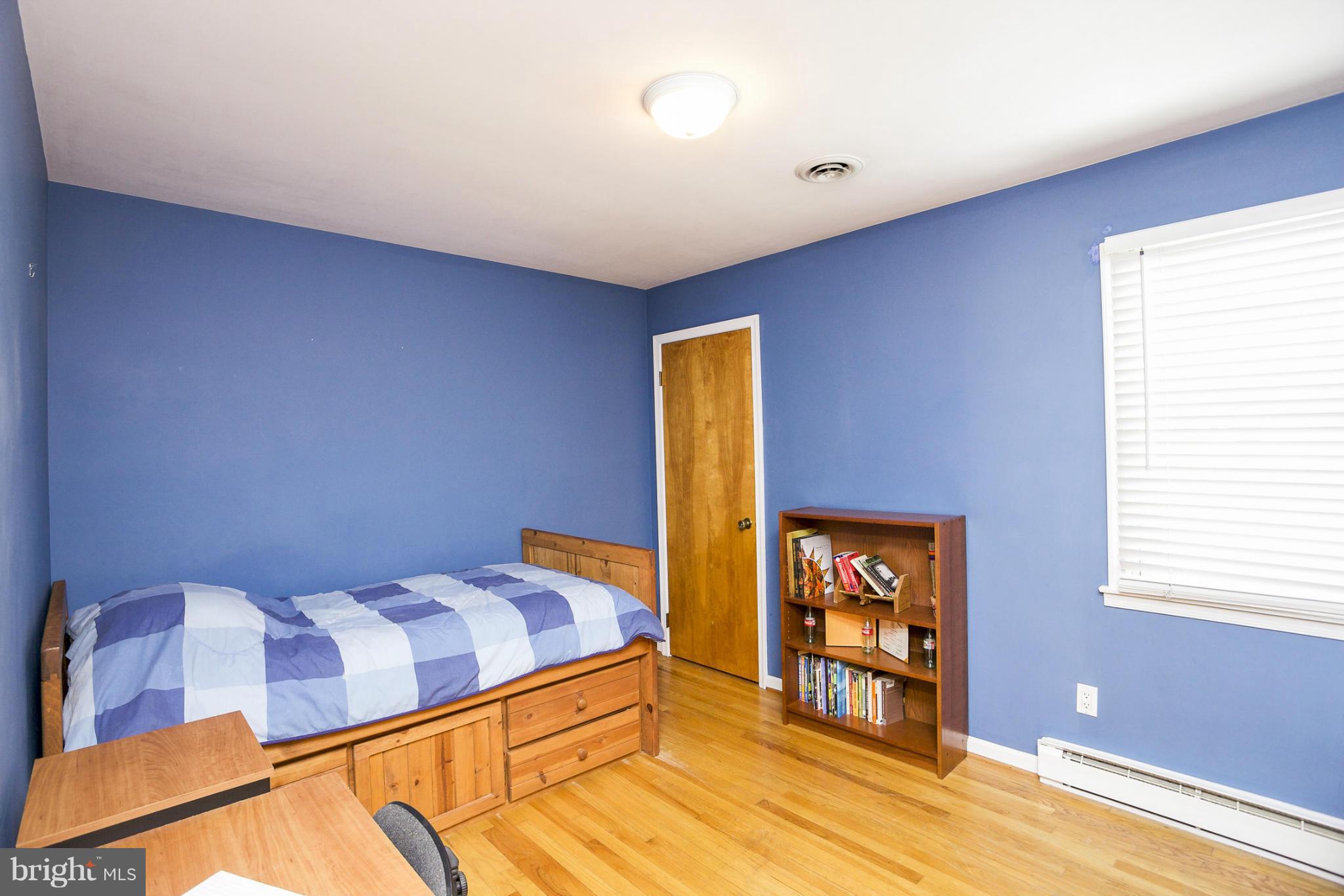 1712 Parkvue Road Fallston, MD 21047 - Photo 17 of 29 a bedroom with a bed and a window