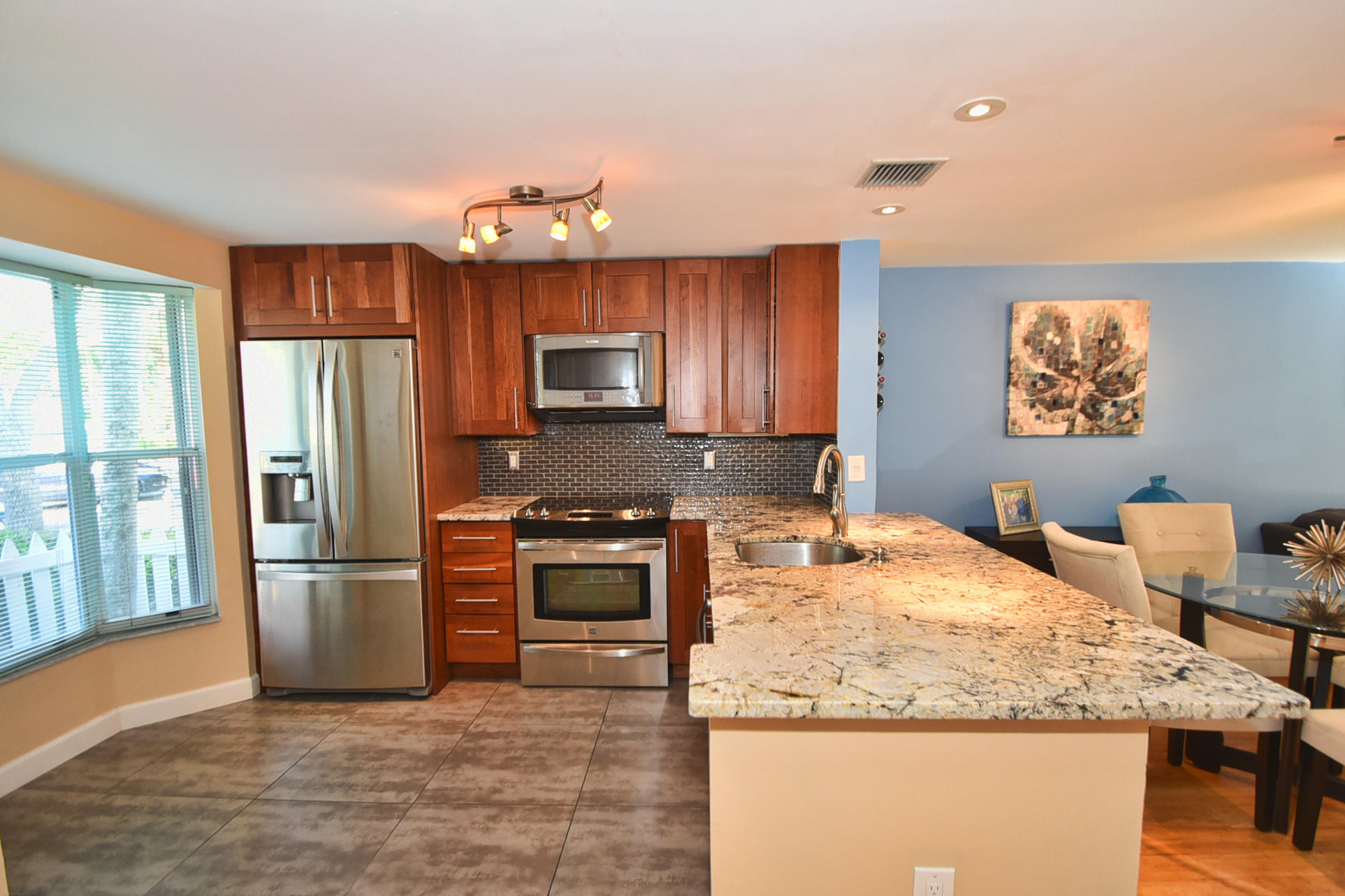 1012 Jeffery Street Boca Raton, FL 33487 - Photo 11 of 29 DSC_6712