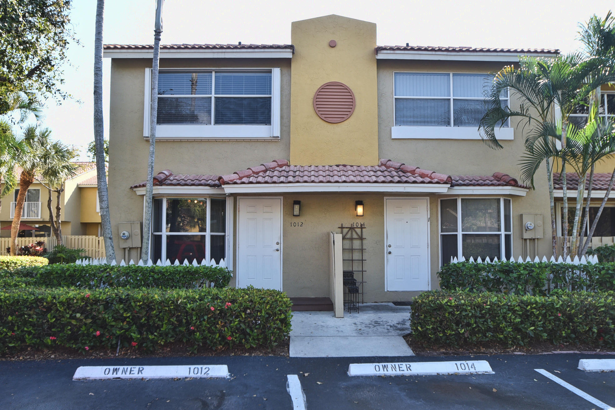 1012 Jeffery Street Boca Raton, FL 33487 - Photo 2 of 29 DSC_6649