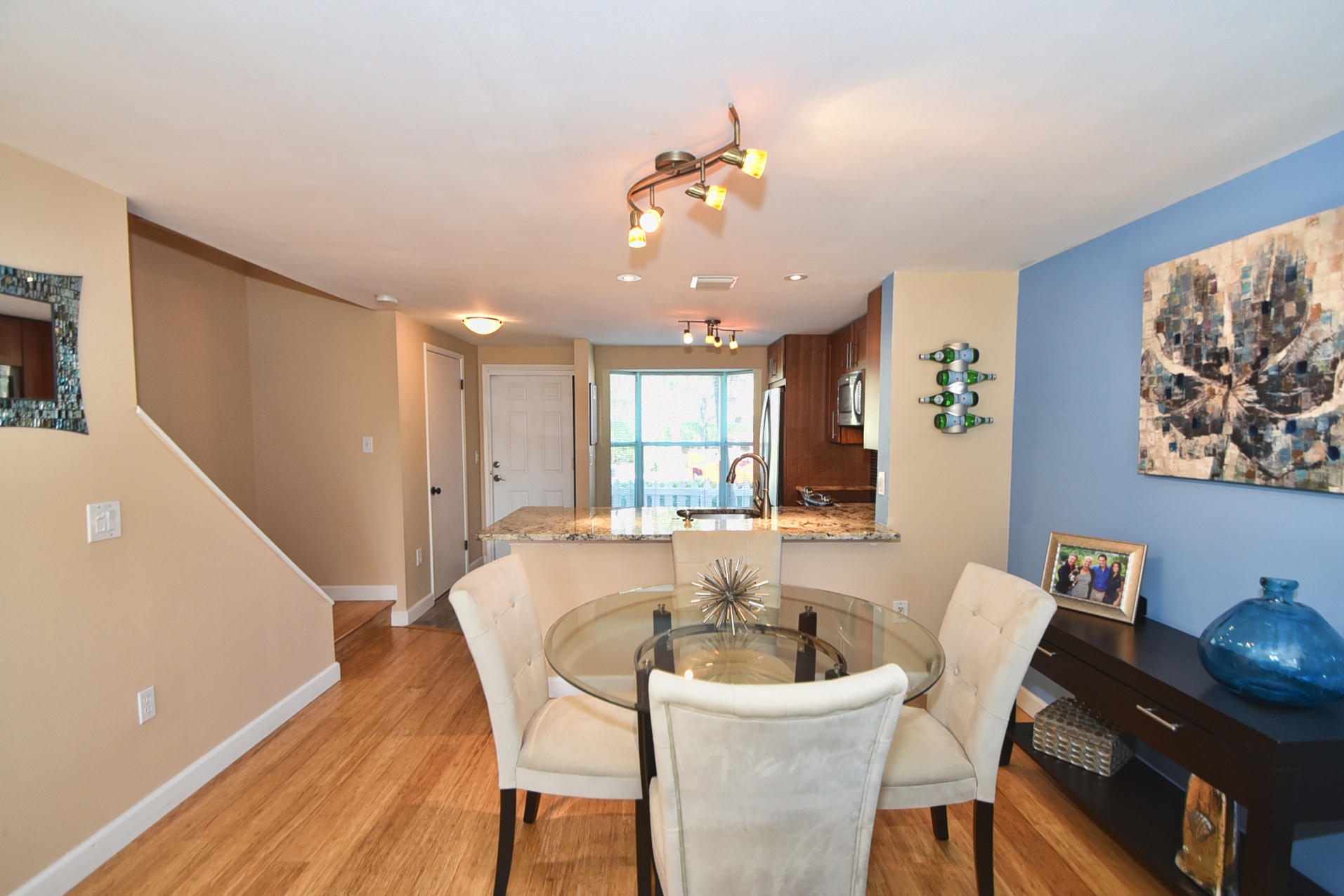 1012 Jeffery Street Boca Raton, FL 33487 - Photo 8 of 29 DSC_6707