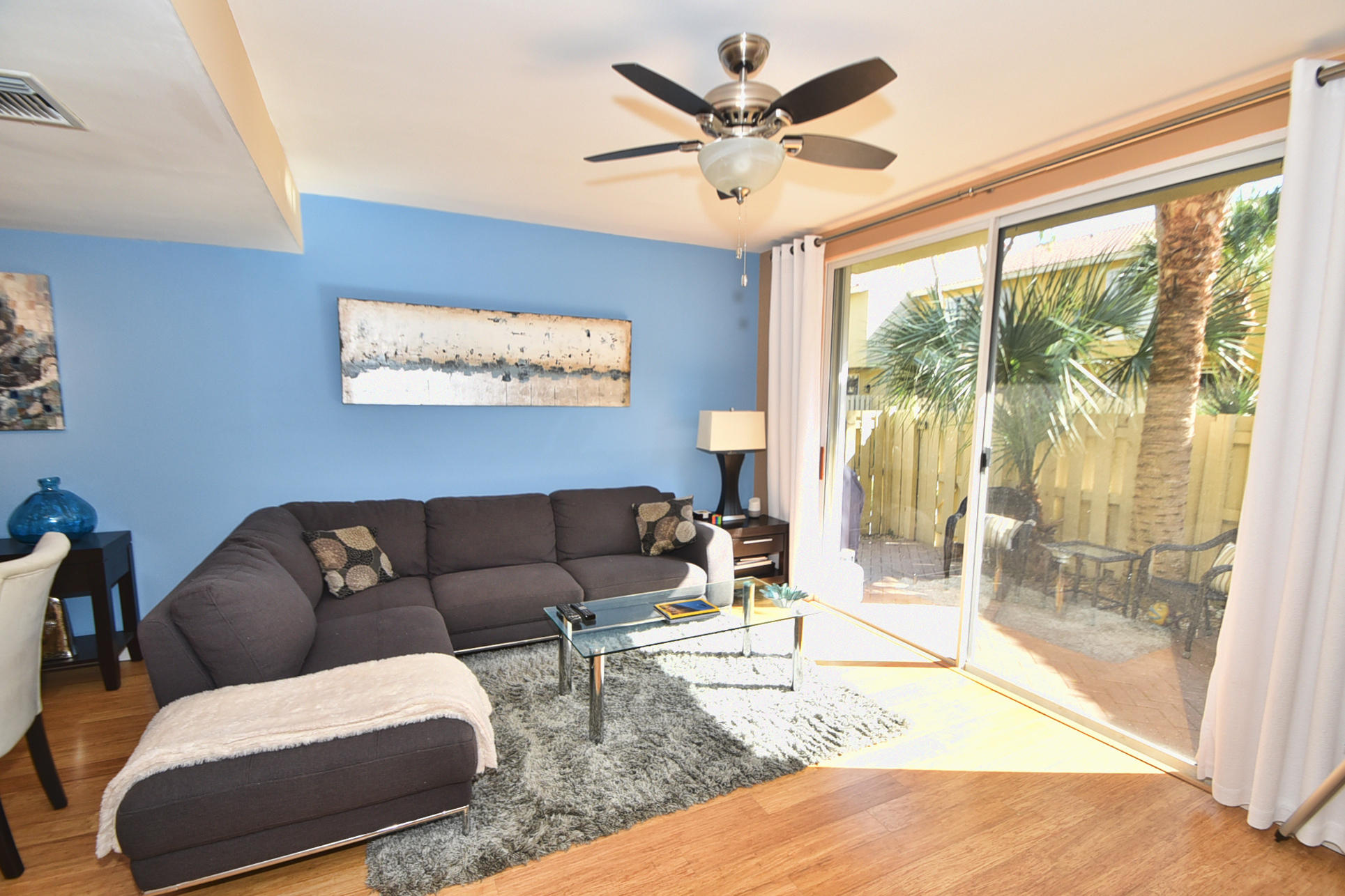 1012 Jeffery Street Boca Raton, FL 33487 - Photo 9 of 29 DSC_6709