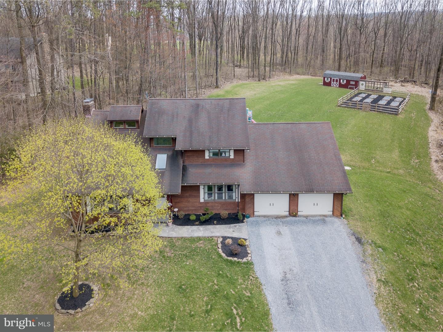 156 Turkey Road Kempton, PA 19529 - Photo 2 of 25 Gallery Image 2