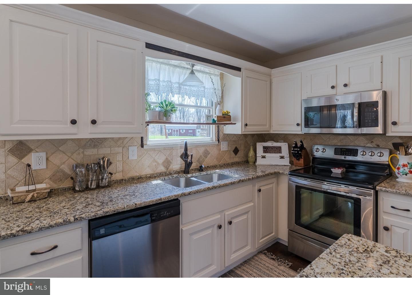 156 Turkey Road Kempton, PA 19529 - Photo 9 of 25 Gallery Image 9
