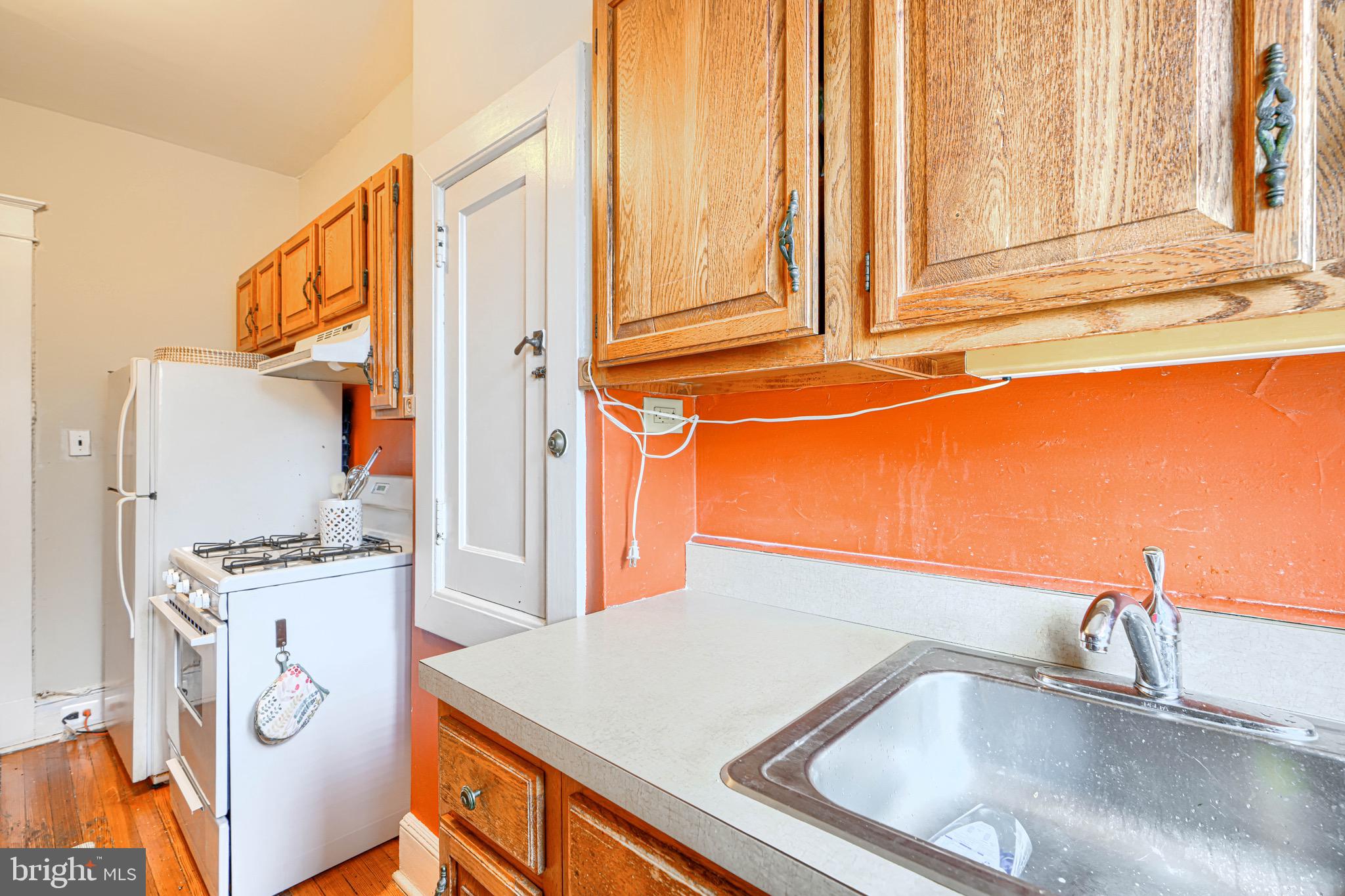 607 Somerset Road, Unit 5 Baltimore, MD 21210 - Photo 18 of 38