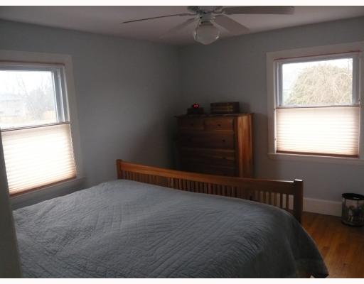 94 Greylock Road Bristol, RI 02809 - Photo 7 of 8 Master Bedroom.