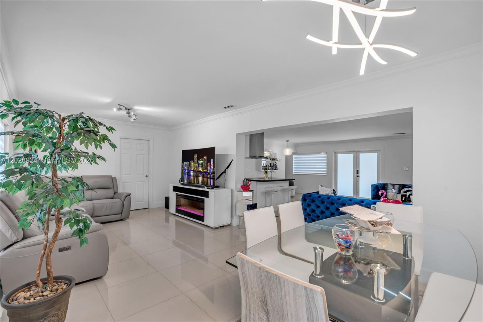 46 Northeast 164th Street Miami, FL 33162 - Photo 13 of 60