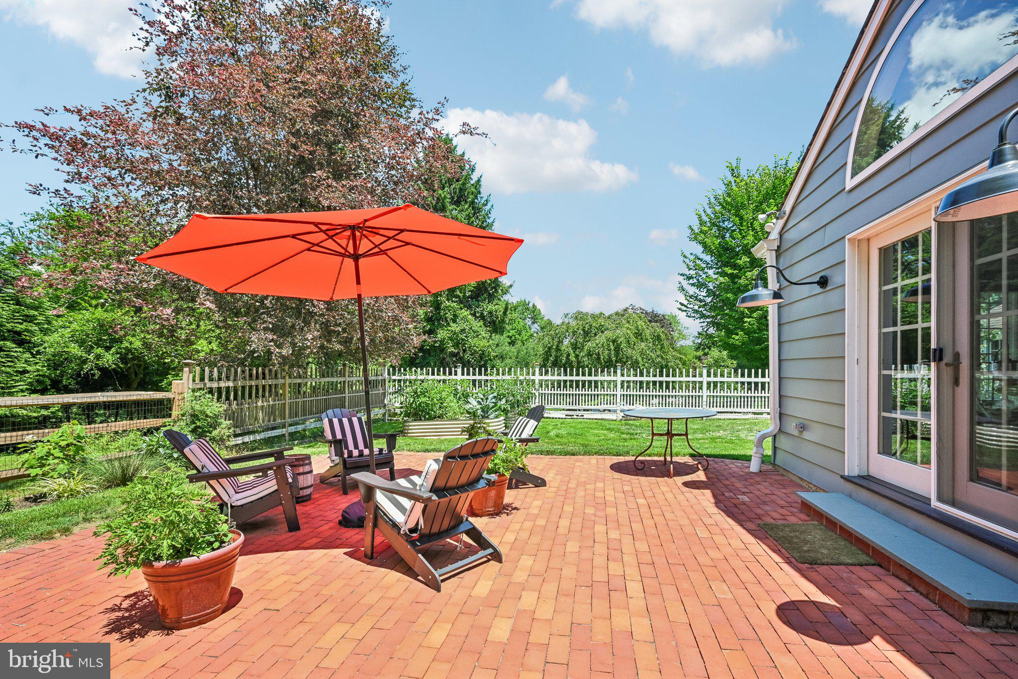 445 General Washington Road Wayne, PA 19087 - Photo 33 of 42 Expansive brick patio