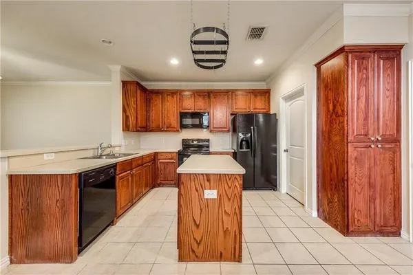 $2,550 | 1008 Rodin Lane, Carrollton, TX 75006