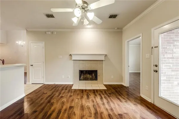 $2,550 | 1008 Rodin Lane, Carrollton, TX 75006