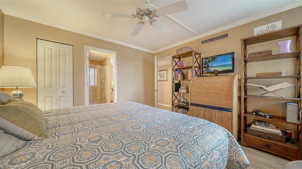 6267 Midnight Pass Road, Unit 306 Sarasota, FL 34242 - Photo 28 of 89