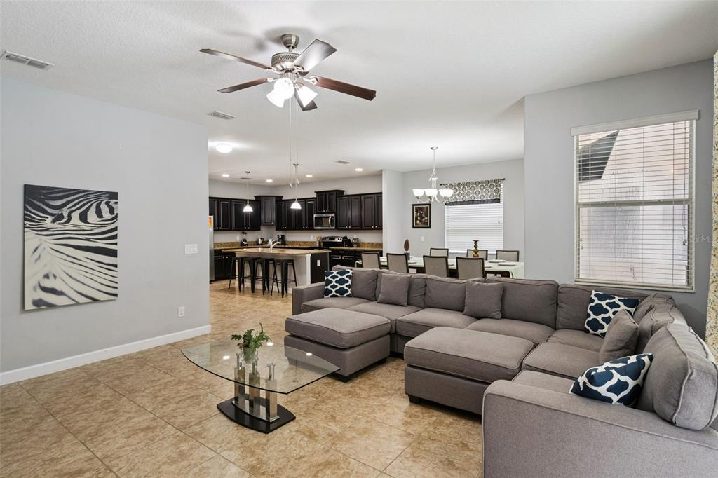 8898 Candy Palm Road Kissimmee, FL 34747 - Photo 9 of 47 Gallery Image 9