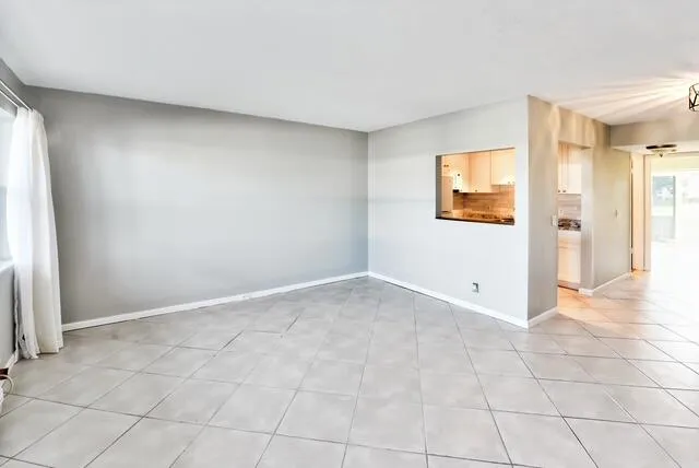 $1,350 | 22 Kent B, West Palm Beach, FL 33417