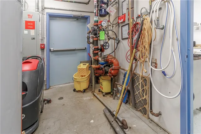 $749,900 | 248 West Avenue, Clarkson, NY 14420