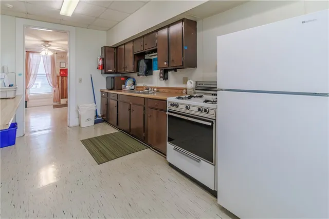 $749,900 | 248 West Avenue, Clarkson, NY 14420