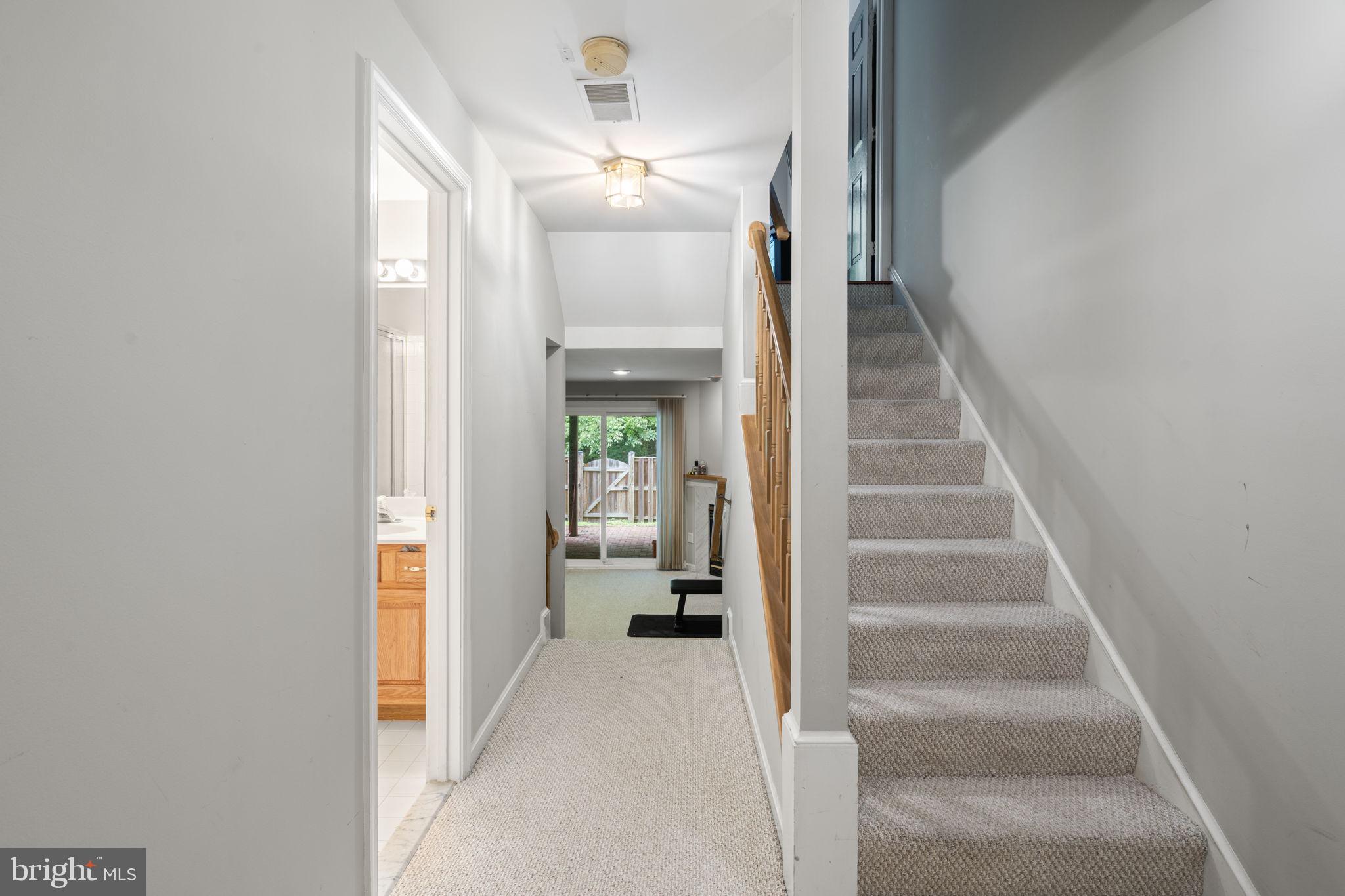 9103 Golden Sunset Lane Springfield, VA 22153 - Photo 36 of 46 Gallery Image 36