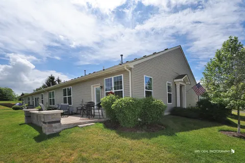 $260,000 | 7121 Country Club Hills Drive, Fox Lake, IL 60020
