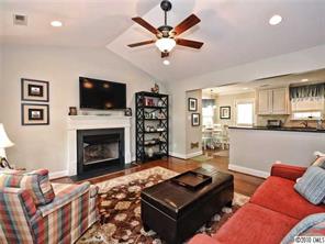 4435 Garris Road Charlotte, NC 28209 - Photo 3 of 16 Gallery Image 3