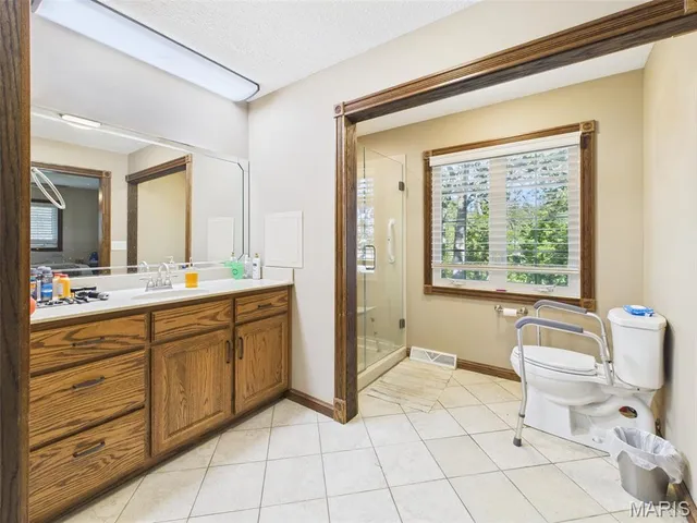 $369,900 | 836 Stella Street, Lebanon, MO 65536