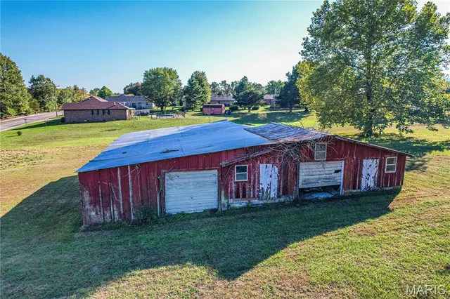 $369,900 | 836 Stella Street, Lebanon, MO 65536