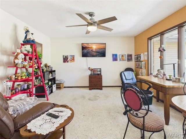 $369,900 | 836 Stella Street, Lebanon, MO 65536