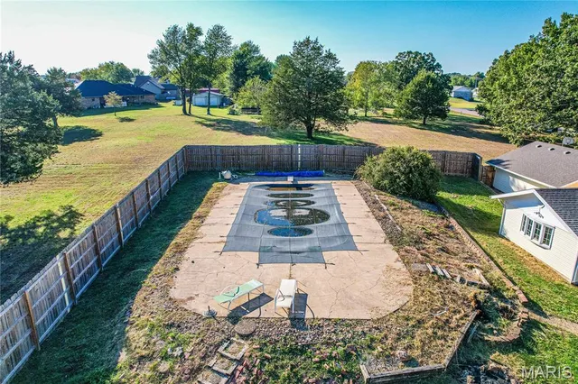 $369,900 | 836 Stella Street, Lebanon, MO 65536