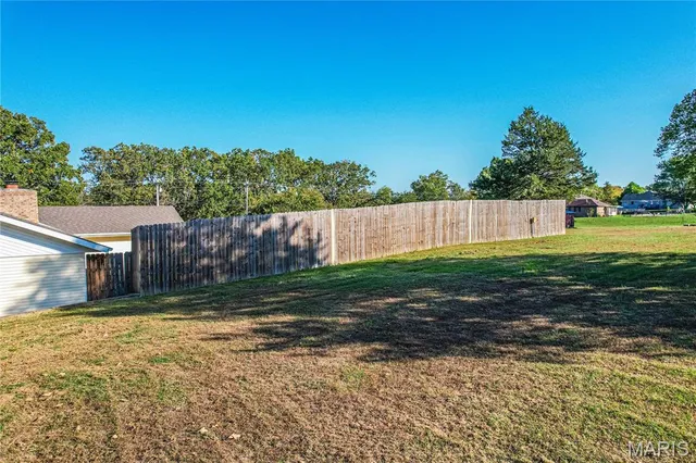 $369,900 | 836 Stella Street, Lebanon, MO 65536