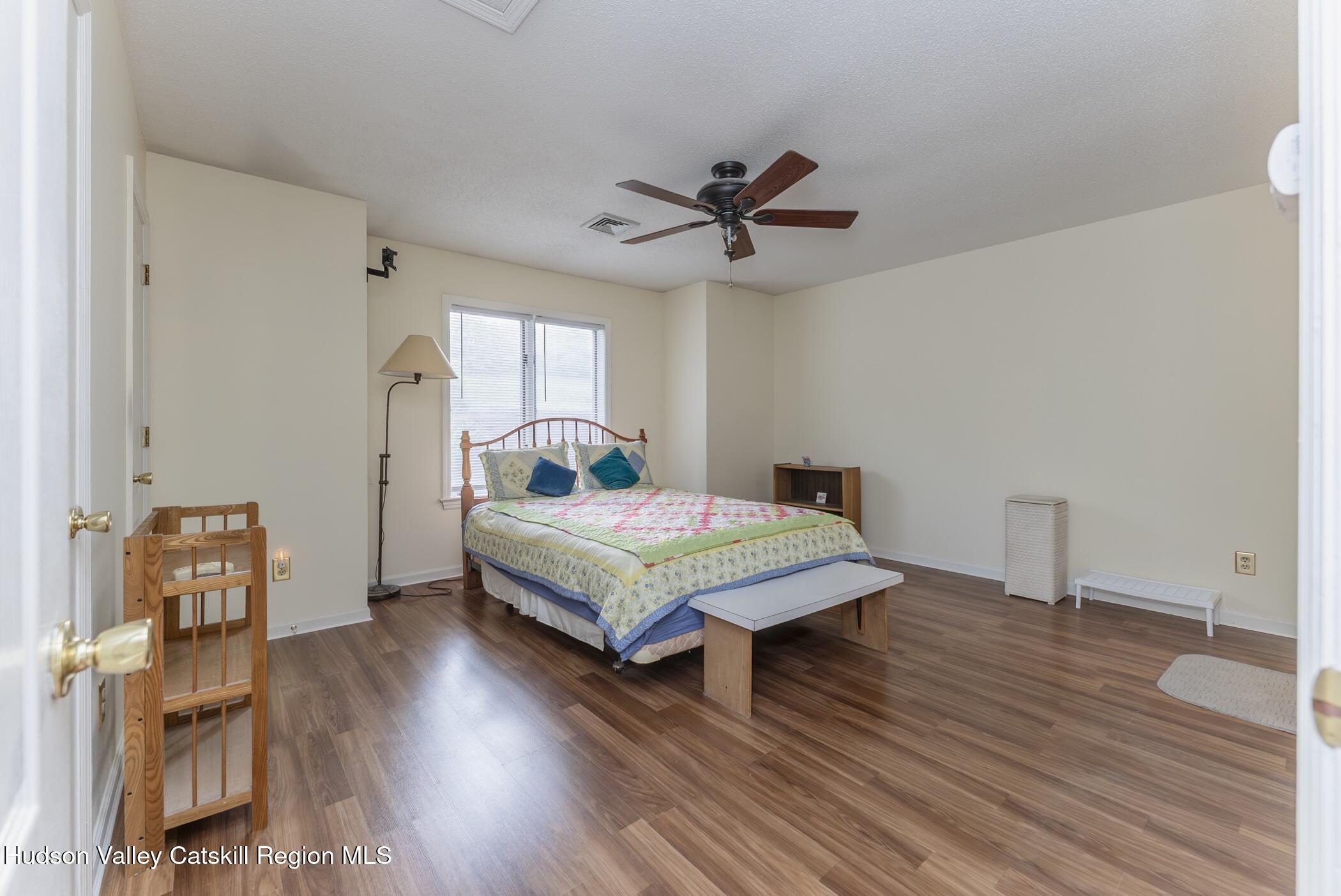 17 Riverview Port Ewen, NY 12487 - Photo 20 of 44 a living room with furniture and a wooden floor