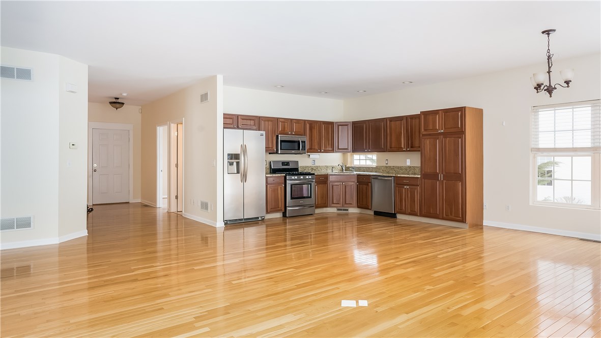 30 Rimwood Drive Smithfield, RI 02917 - Photo 8 of 18