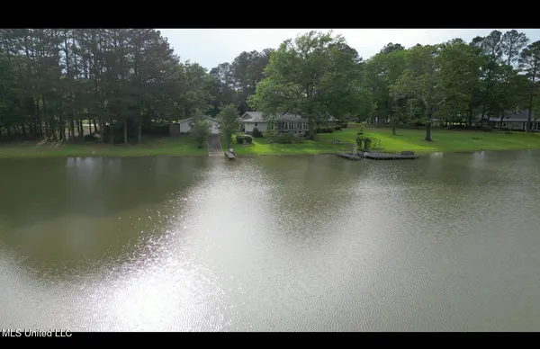 $399,000 | 106 Skiers Point, Canton, MS 39046
