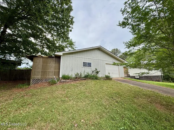$399,000 | 106 Skiers Point, Canton, MS 39046