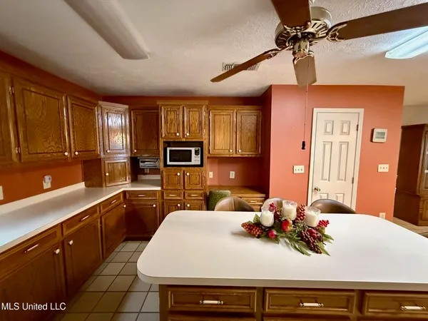 $399,000 | 106 Skiers Point, Canton, MS 39046