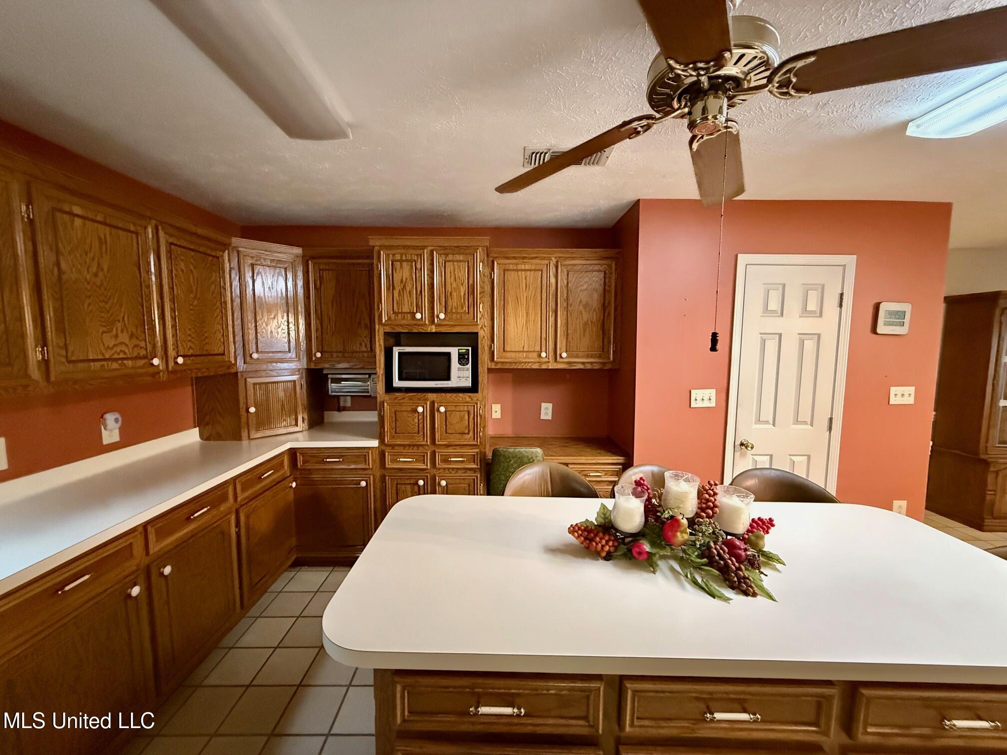 106 Skiers Point Canton, MS 39046 - Photo 27 of 71 IMG_3411