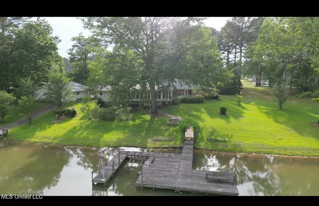 $449,000 | 106 Skiers Point, Canton, MS 39046