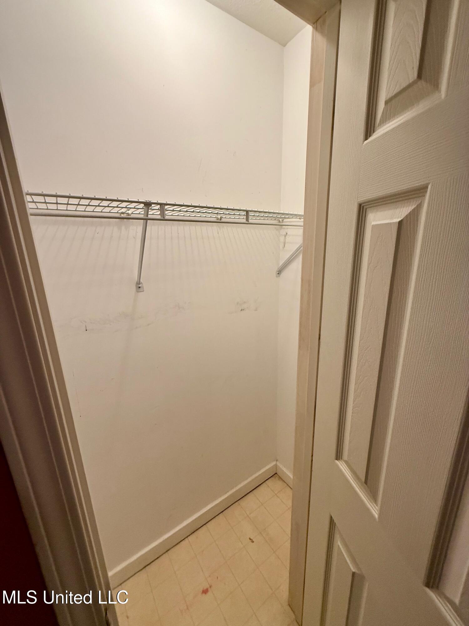 106 Skiers Point Canton, MS 39046 - Photo 32 of 71 IMG_3419