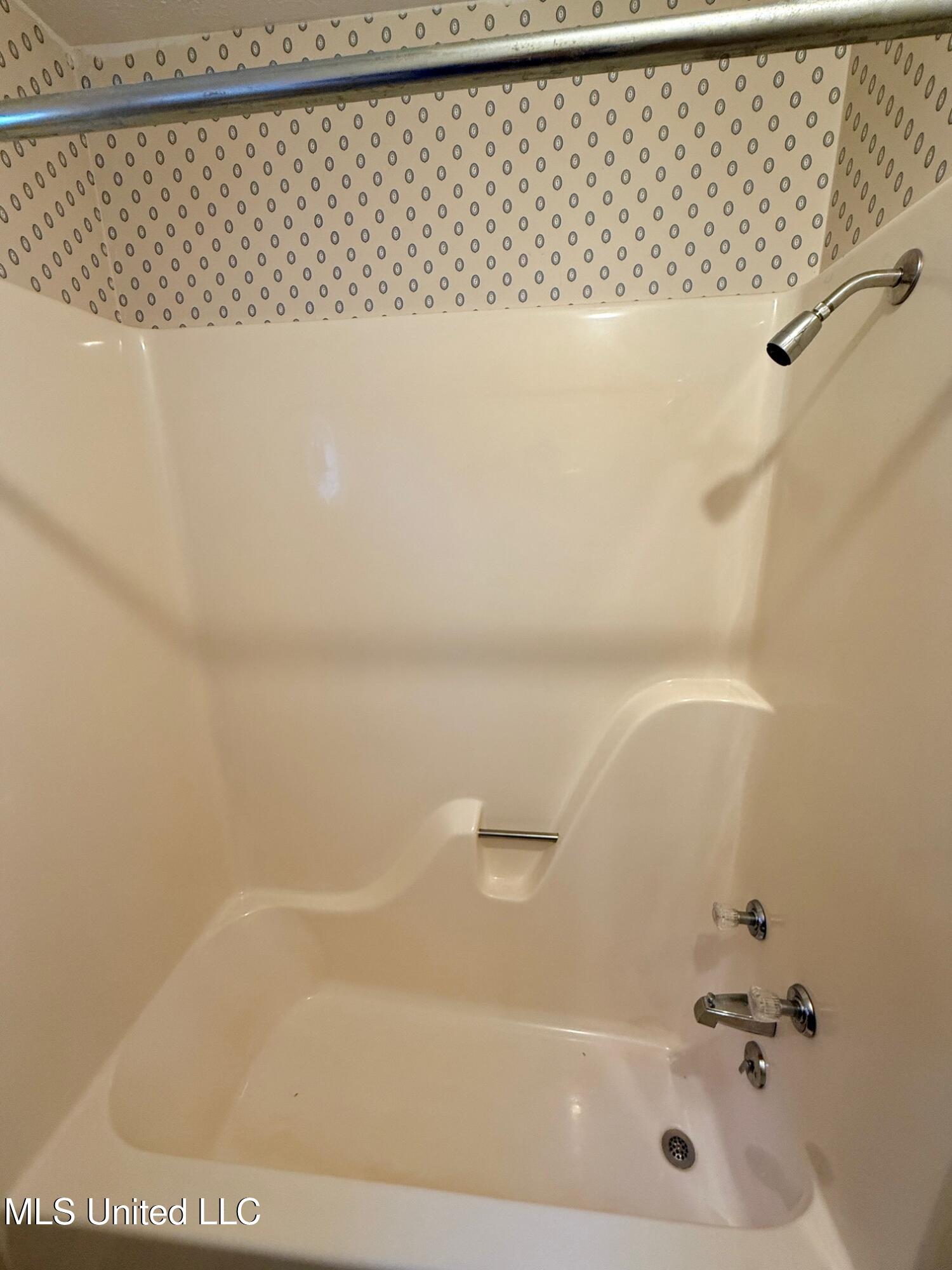 106 Skiers Point Canton, MS 39046 - Photo 54 of 71 IMG_3437