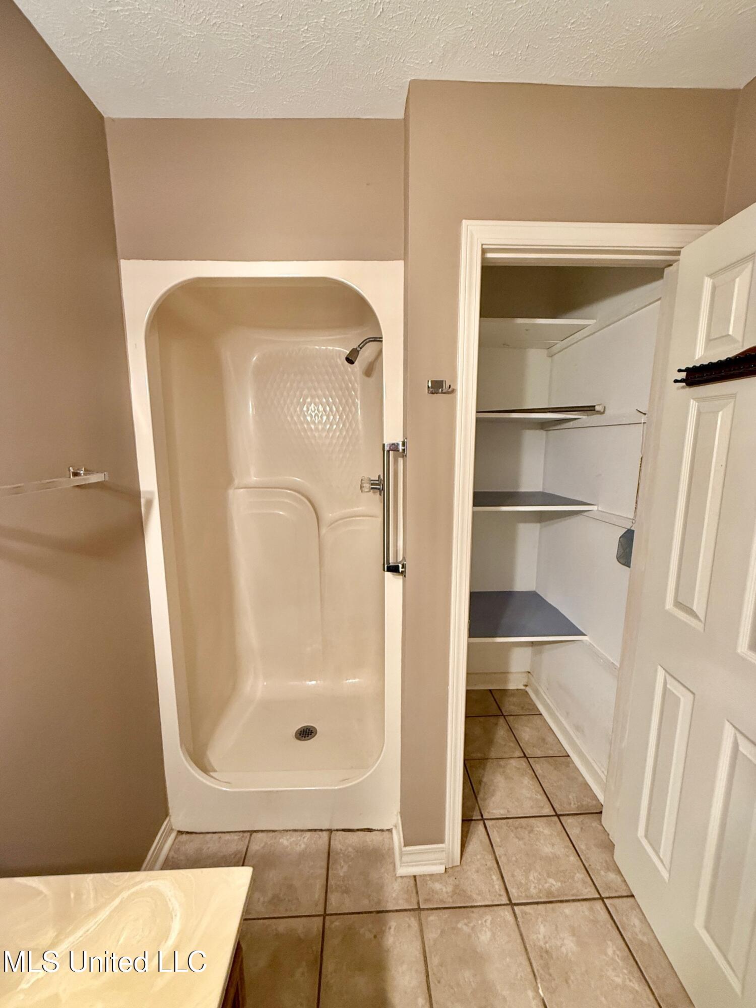 106 Skiers Point Canton, MS 39046 - Photo 62 of 71 IMG_3448