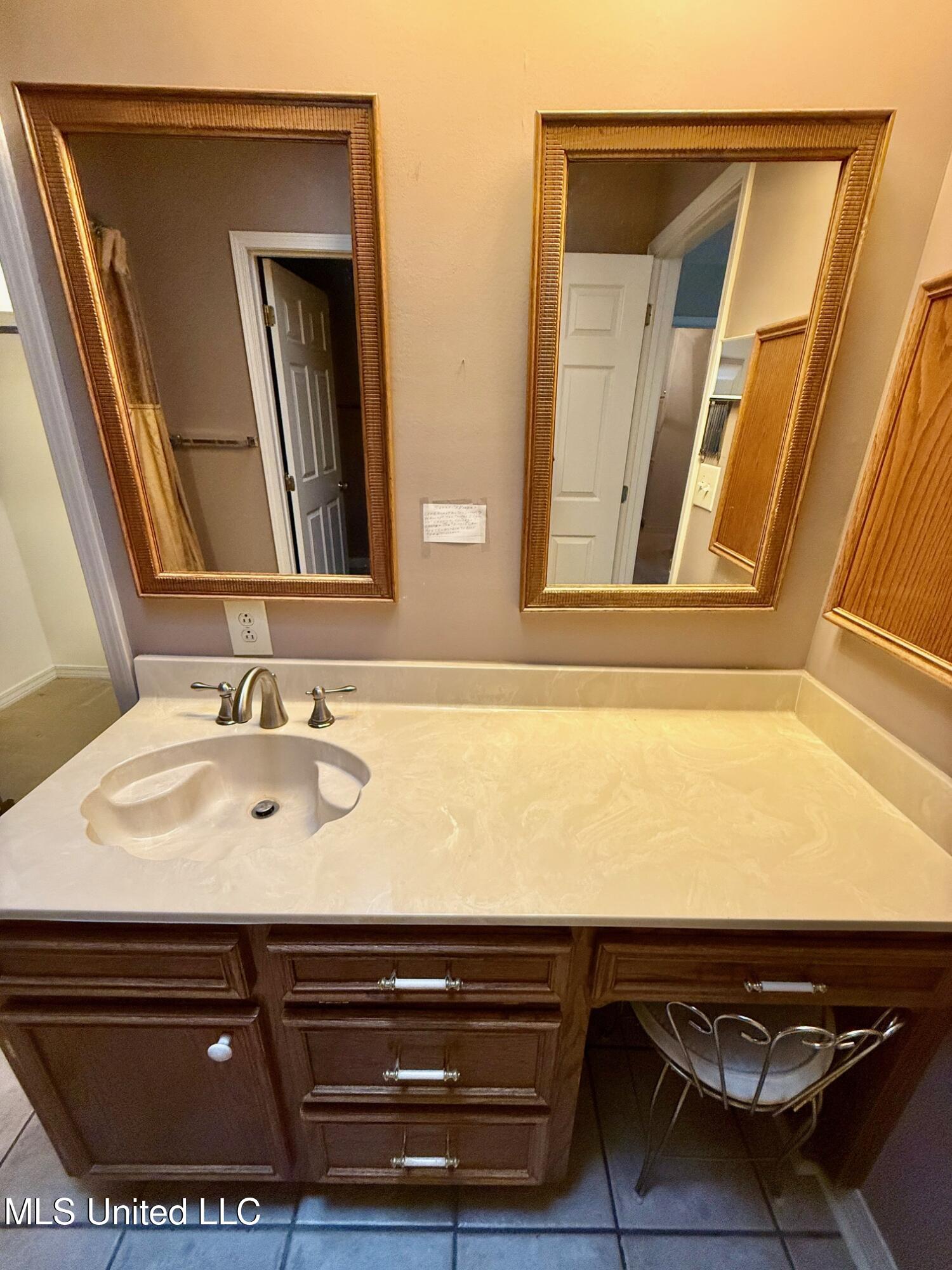 106 Skiers Point Canton, MS 39046 - Photo 63 of 71 IMG_3449