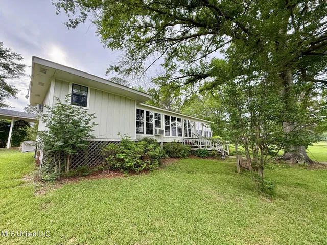 $449,000 | 106 Skiers Point, Canton, MS 39046