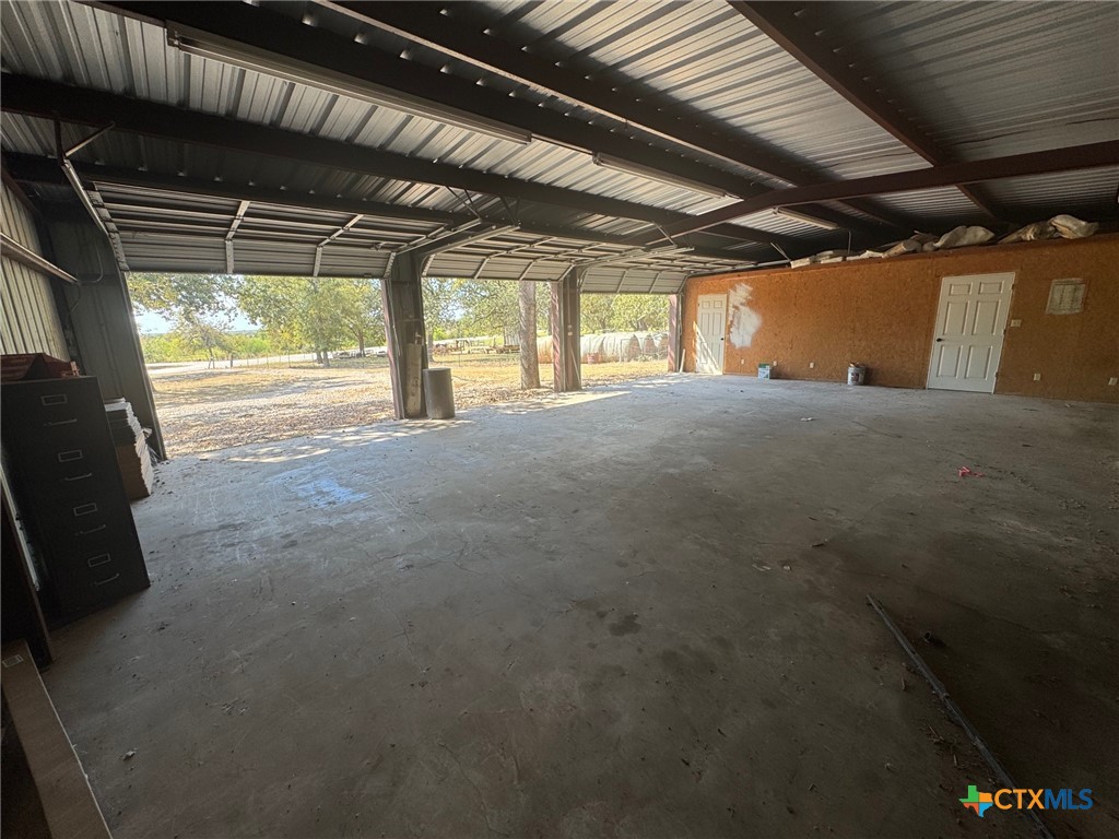 2802 West 4th Street Cameron, TX 76520 - Photo 5 of 12 a view of empty room with a ceiling fan