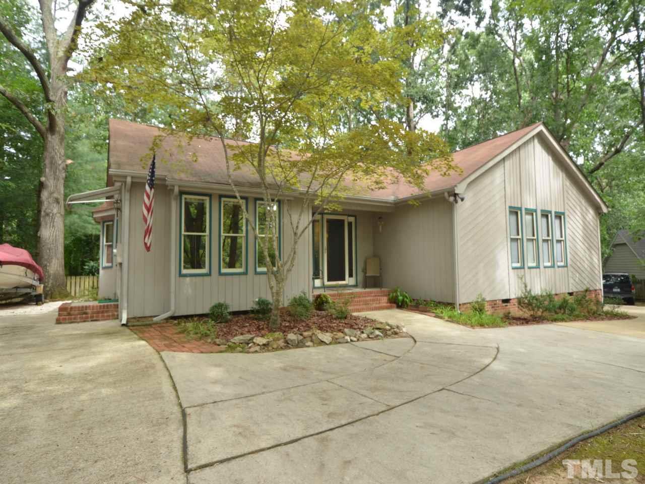 5004 Knaresborough Road Raleigh, NC 27612 - Photo 2 of 25