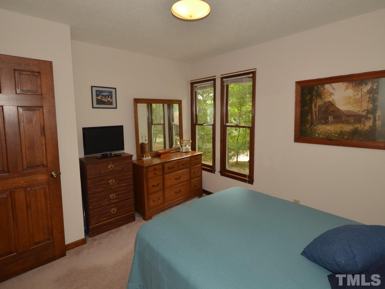 5004 Knaresborough Road Raleigh, NC 27612 - Photo 16 of 25