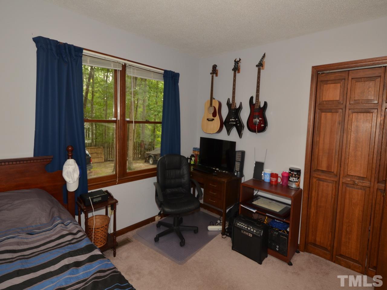 5004 Knaresborough Road Raleigh, NC 27612 - Photo 17 of 25