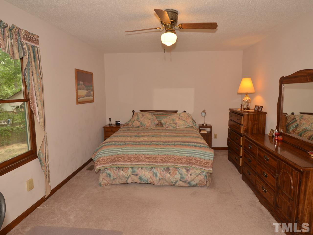5004 Knaresborough Road Raleigh, NC 27612 - Photo 18 of 25